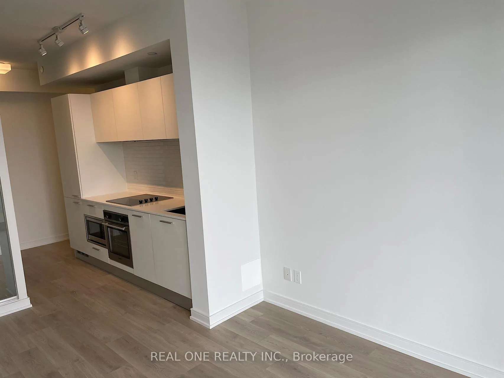 Photo 3 of Unit 3704, 3 Gloucester Street, Toronto, Church-Yonge Corridor — HOMEH