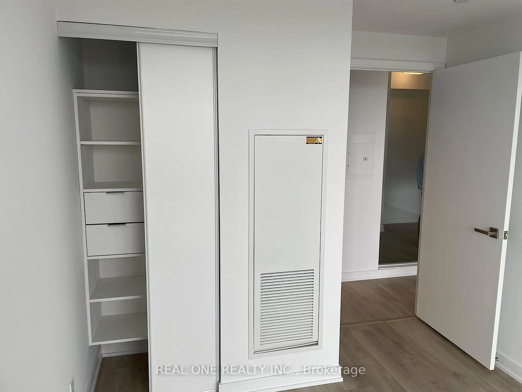 Photo 4 of Unit 3704, 3 Gloucester Street, Toronto, Church-Yonge Corridor — HOMEH