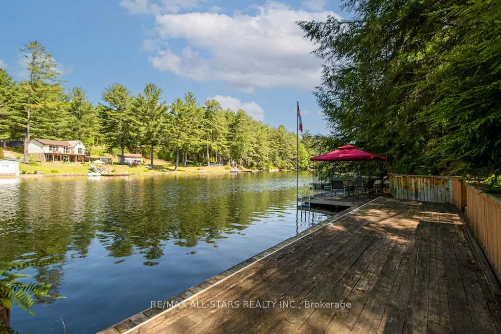 Photo 4 of 1130 Towering Oaks Drive, Minden Hills, Lutterworth — HOMEH
