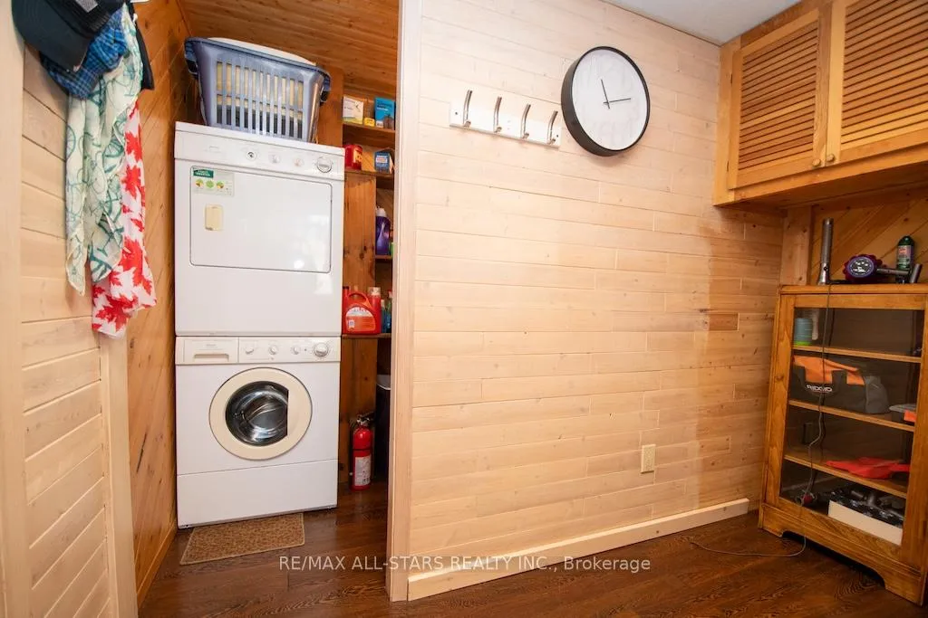 Photo 14 of 1130 Towering Oaks Drive, Minden Hills, Lutterworth — HOMEH