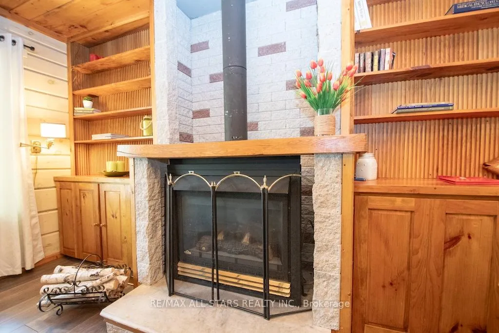 Photo 19 of 1130 Towering Oaks Drive, Minden Hills, Lutterworth — HOMEH