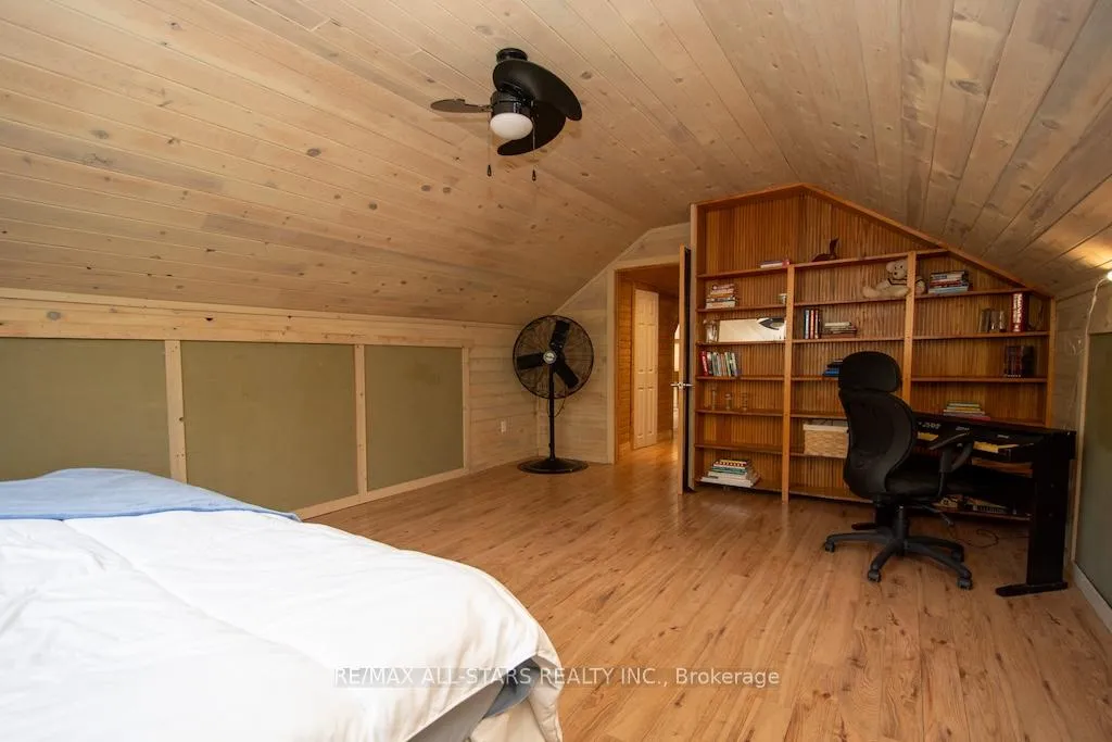 Photo 24 of 1130 Towering Oaks Drive, Minden Hills, Lutterworth — HOMEH