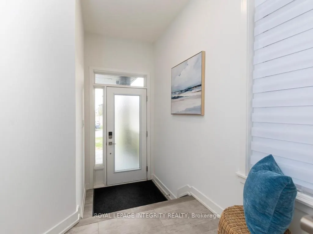 Photo 2 of 28 Mendoza Way, Ottawa, Kanata - Emerald Meadows/Trailwest — HOMEH