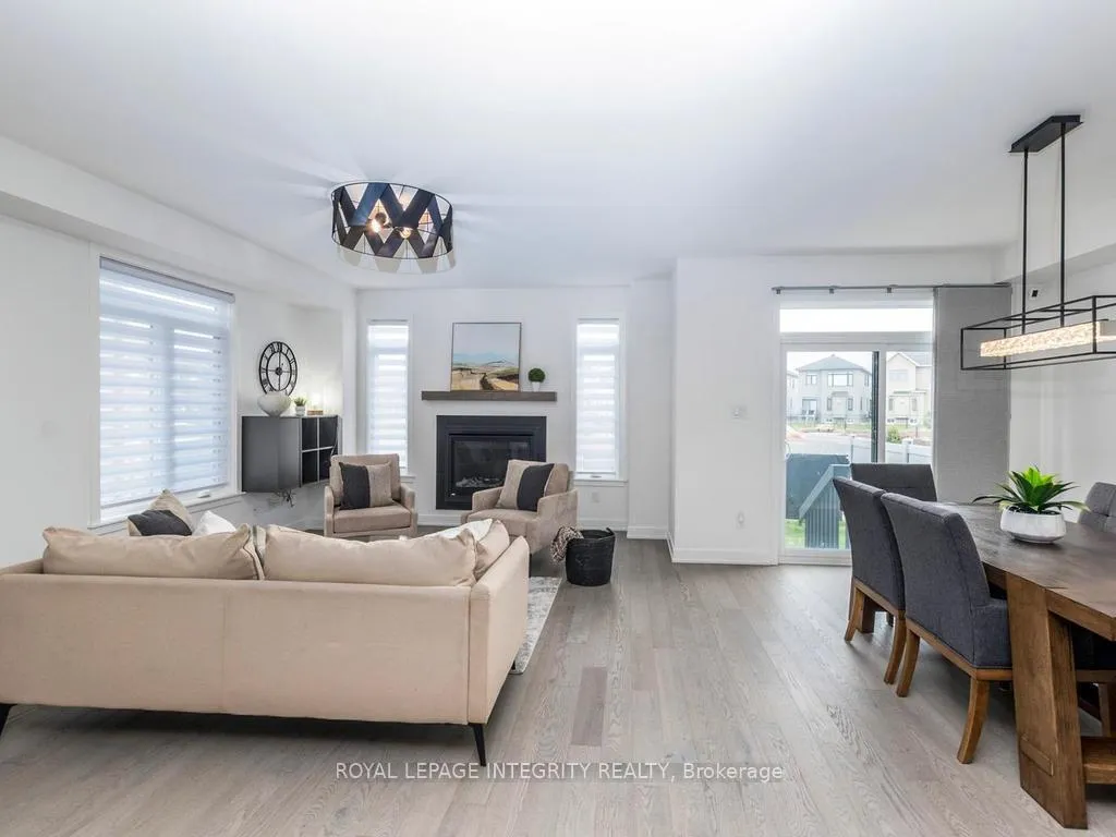 Photo 8 of 28 Mendoza Way, Ottawa, Kanata - Emerald Meadows/Trailwest — HOMEH