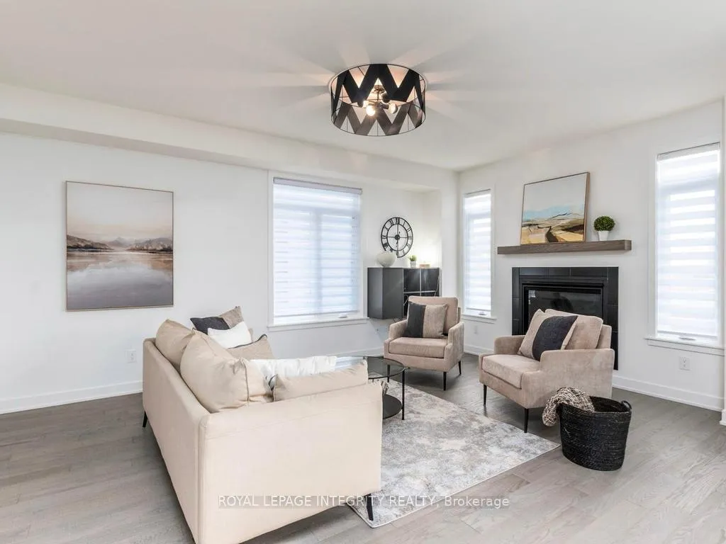 Photo 10 of 28 Mendoza Way, Ottawa, Kanata - Emerald Meadows/Trailwest — HOMEH