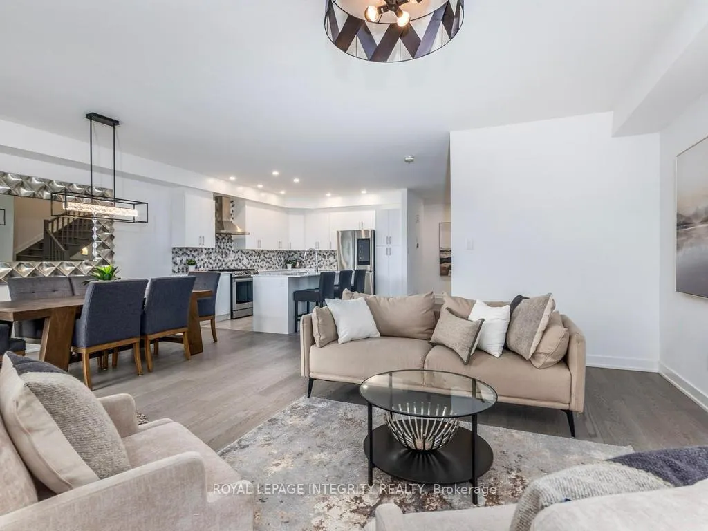 Photo 13 of 28 Mendoza Way, Ottawa, Kanata - Emerald Meadows/Trailwest — HOMEH