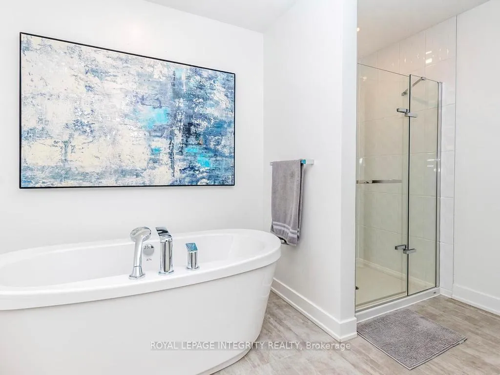 Photo 20 of 28 Mendoza Way, Ottawa, Kanata - Emerald Meadows/Trailwest — HOMEH