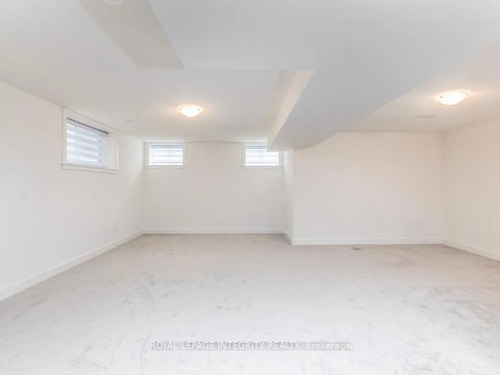 Photo 33 of 28 Mendoza Way, Ottawa, Kanata - Emerald Meadows/Trailwest — HOMEH