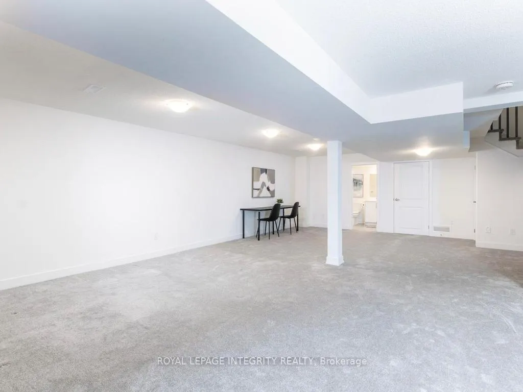 Photo 34 of 28 Mendoza Way, Ottawa, Kanata - Emerald Meadows/Trailwest — HOMEH