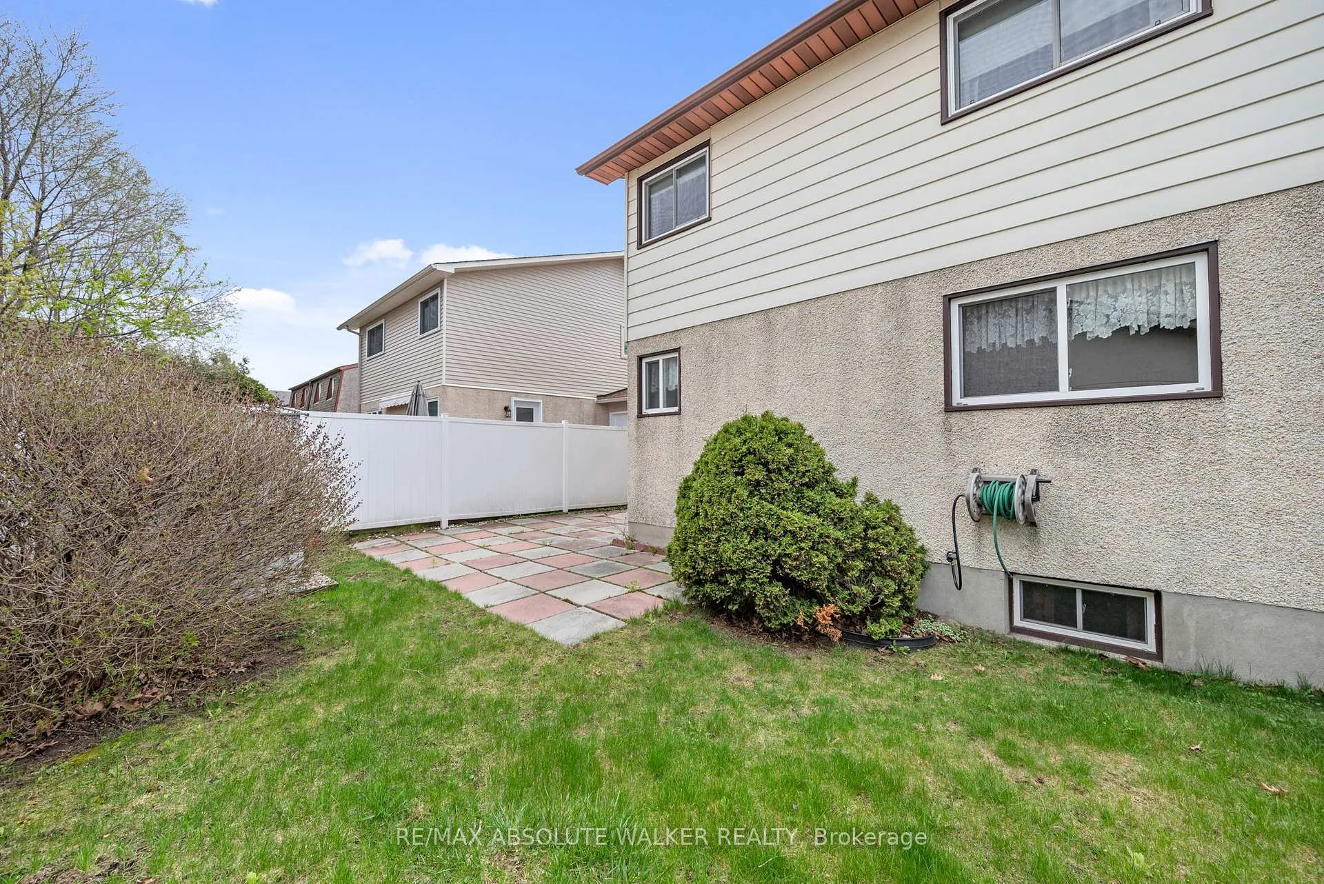 Photo 21 of 2295 Cotters Crescent, Ottawa, Windsor Park Village — HOMEH