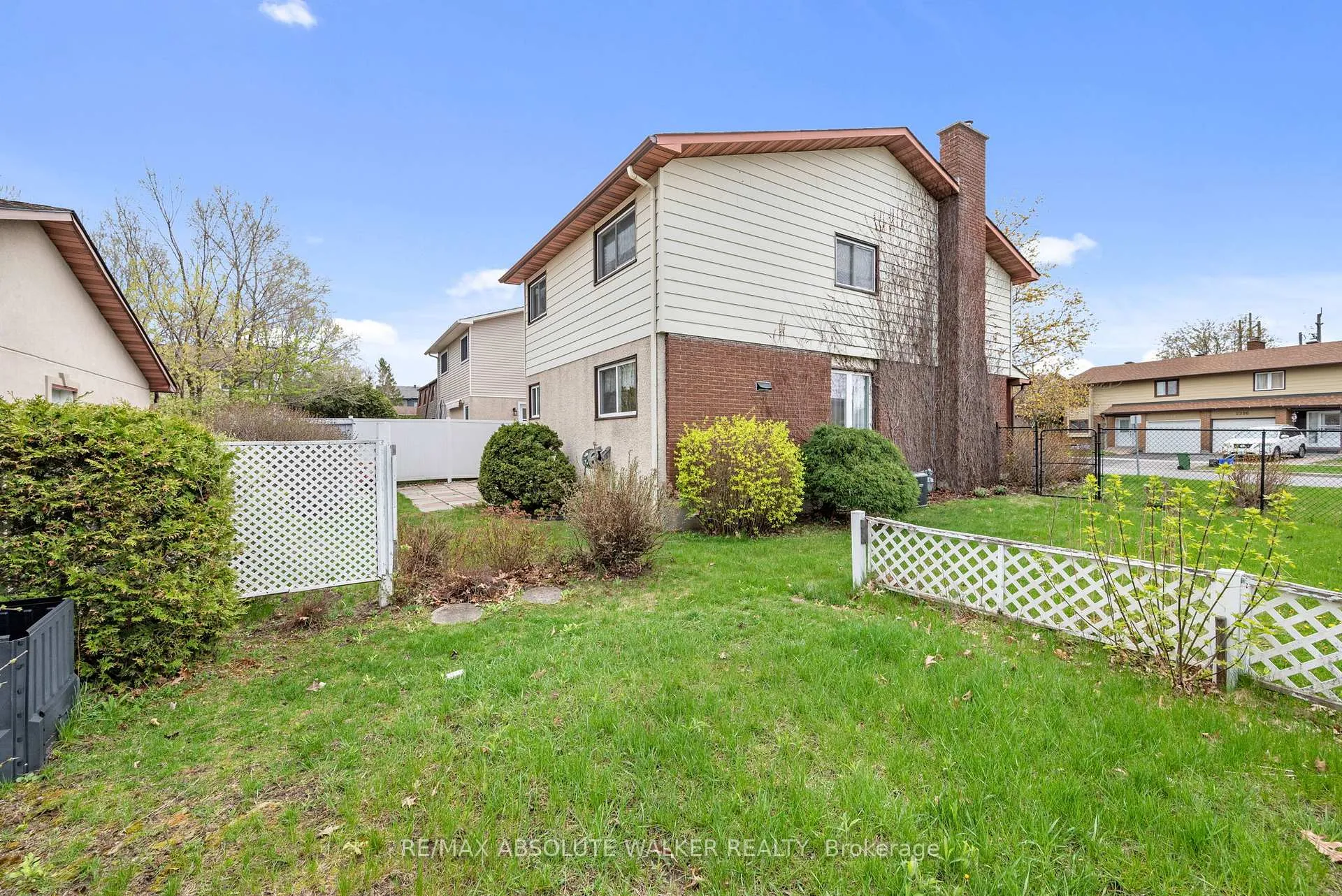 Photo 23 of 2295 Cotters Crescent, Ottawa, Windsor Park Village — HOMEH