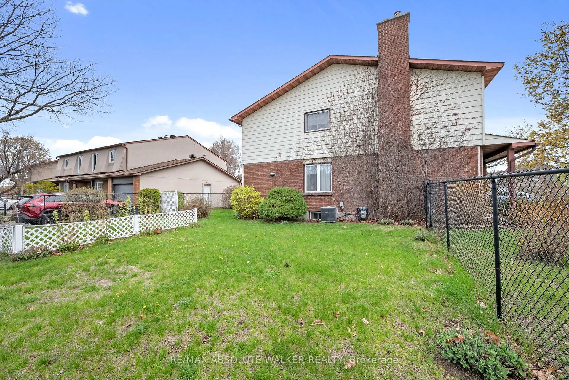 Photo 24 of 2295 Cotters Crescent, Ottawa, Windsor Park Village — HOMEH