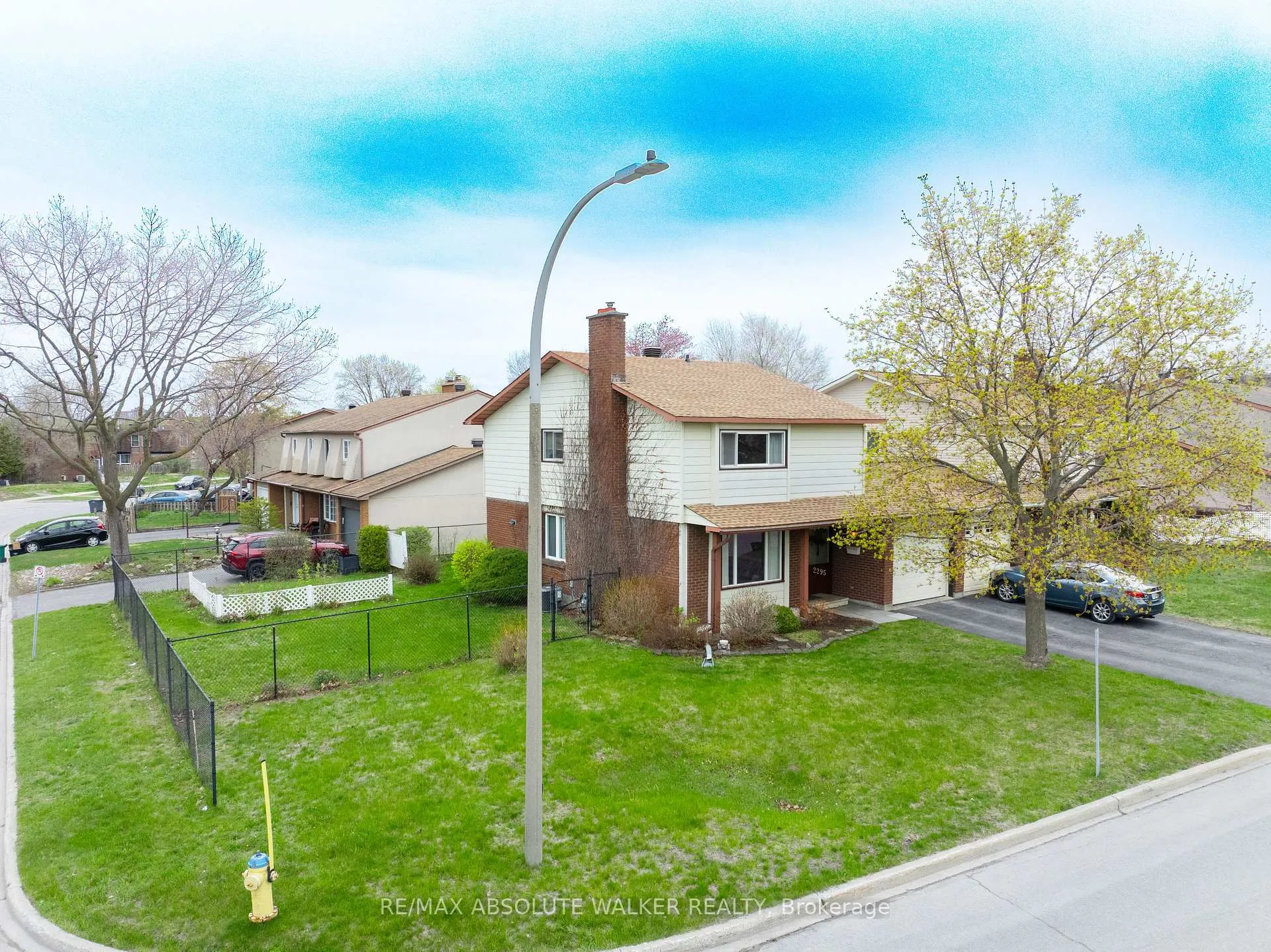 Photo 25 of 2295 Cotters Crescent, Ottawa, Windsor Park Village — HOMEH