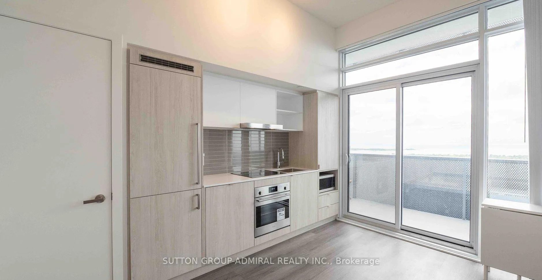 Front of Unit 4810, 138 Downes Street