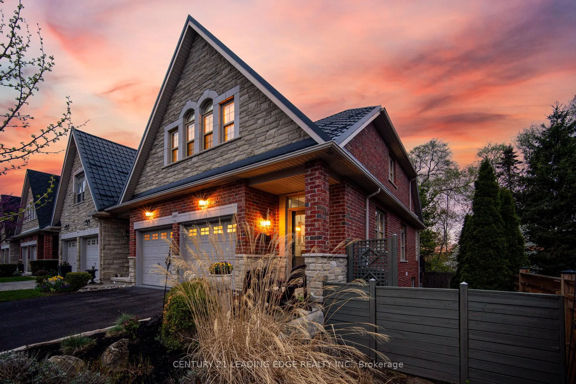 Photo 6 of 1051 Fernridge Common, Burlington, Bayview — HOMEH