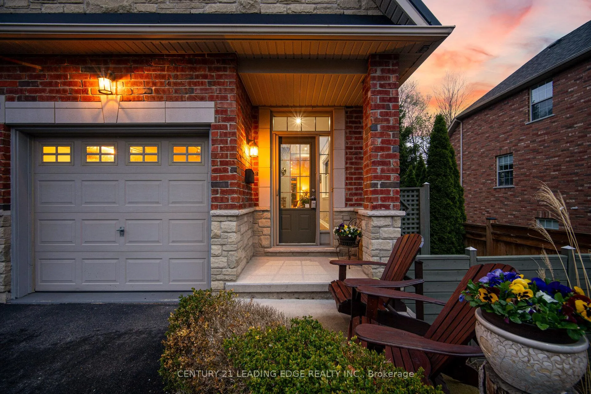 Photo 7 of 1051 Fernridge Common, Burlington, Bayview — HOMEH