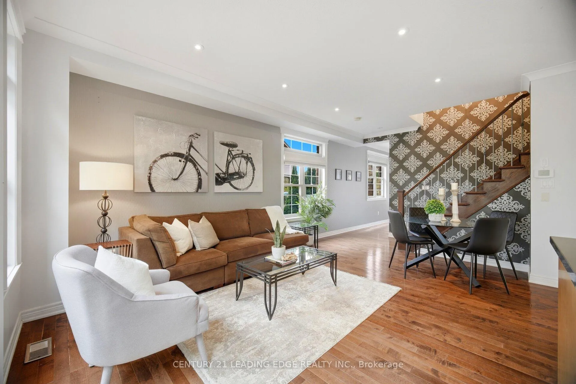 Photo 14 of 1051 Fernridge Common, Burlington, Bayview — HOMEH