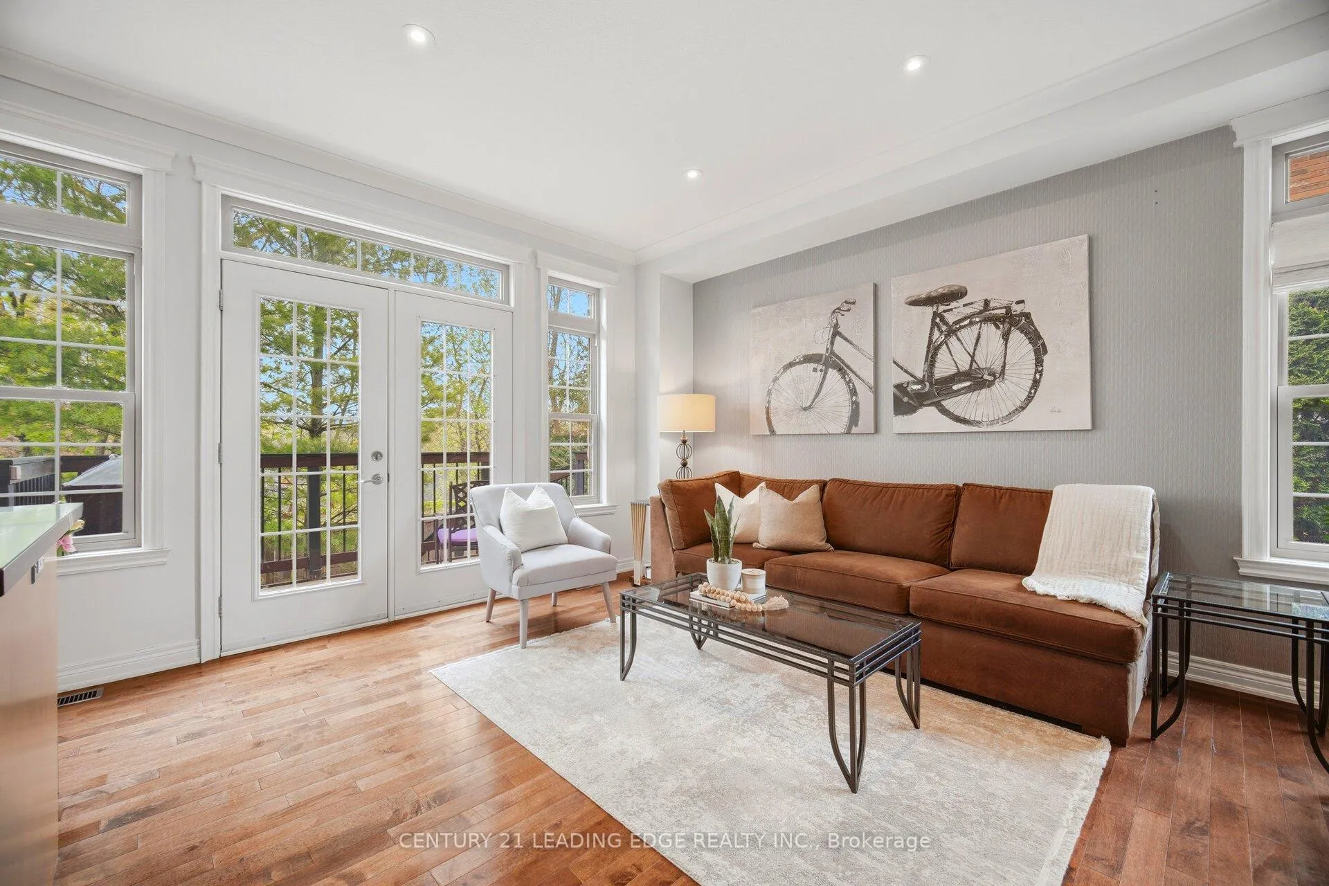 Photo 15 of 1051 Fernridge Common, Burlington, Bayview — HOMEH