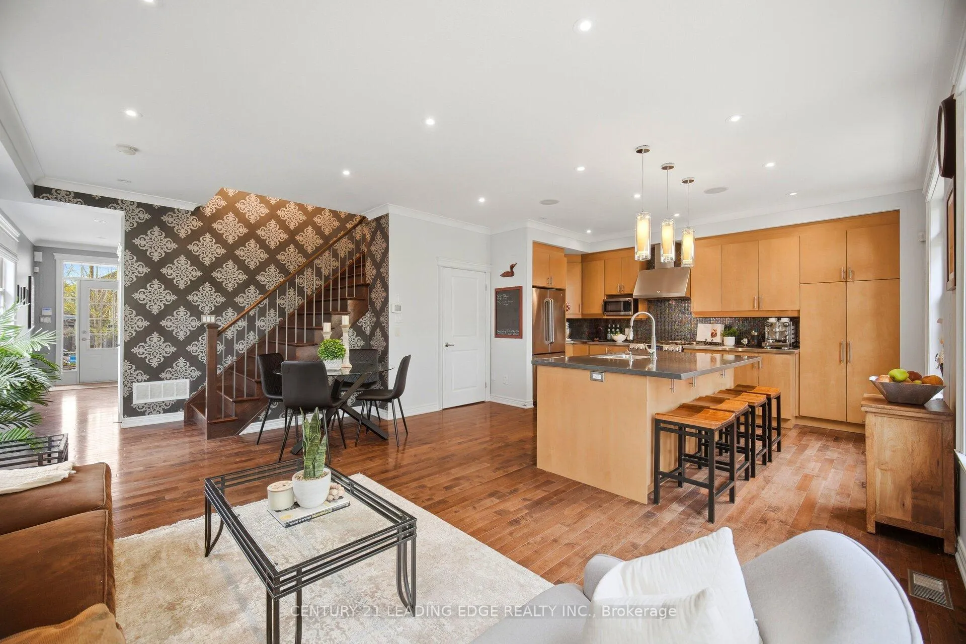Photo 18 of 1051 Fernridge Common, Burlington, Bayview — HOMEH