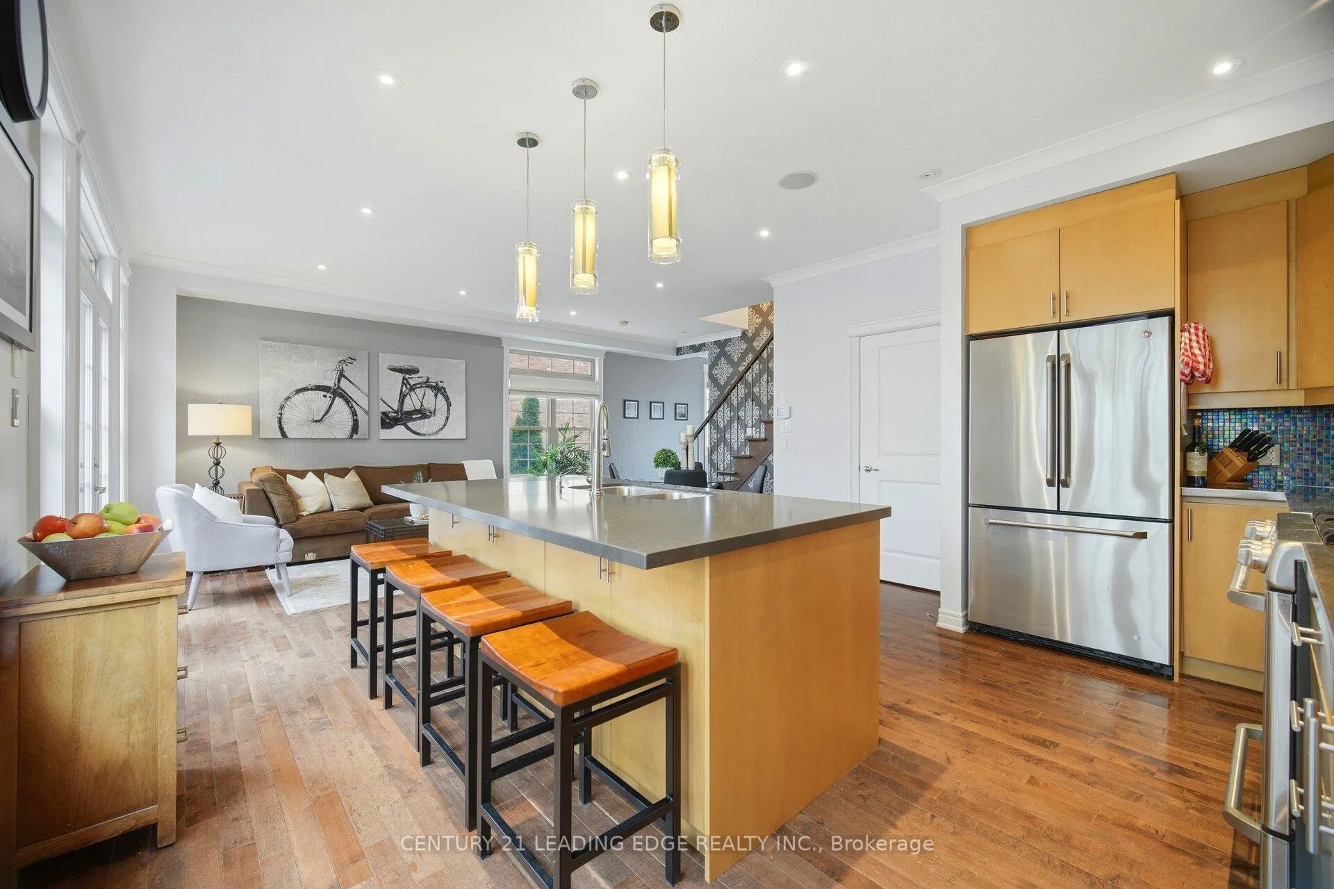 Photo 22 of 1051 Fernridge Common, Burlington, Bayview — HOMEH