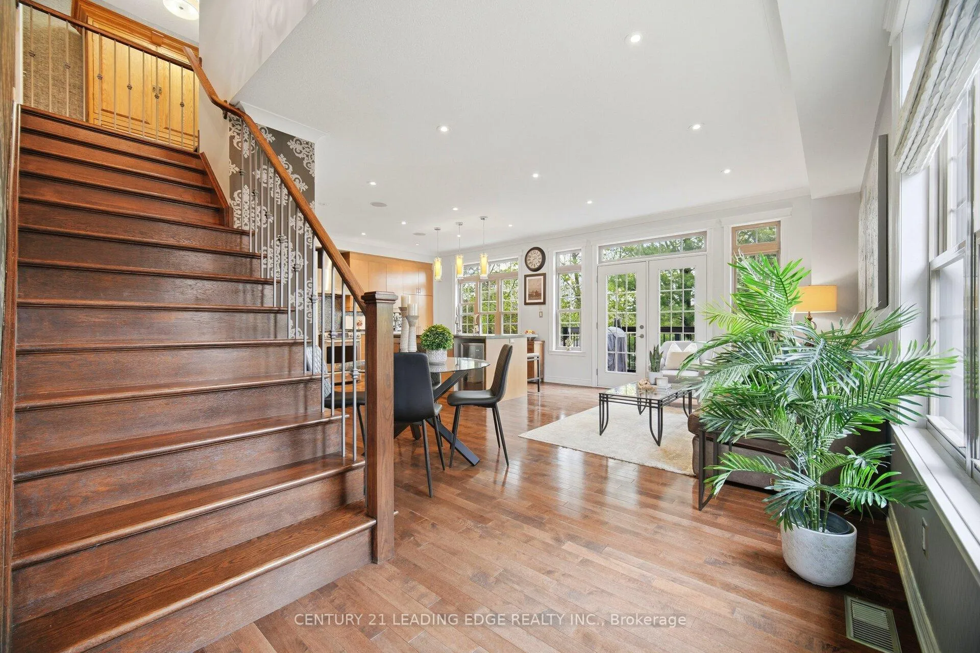 Photo 23 of 1051 Fernridge Common, Burlington, Bayview — HOMEH