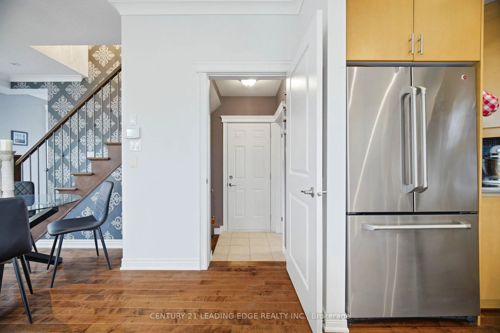 Photo 33 of 1051 Fernridge Common, Burlington, Bayview — HOMEH