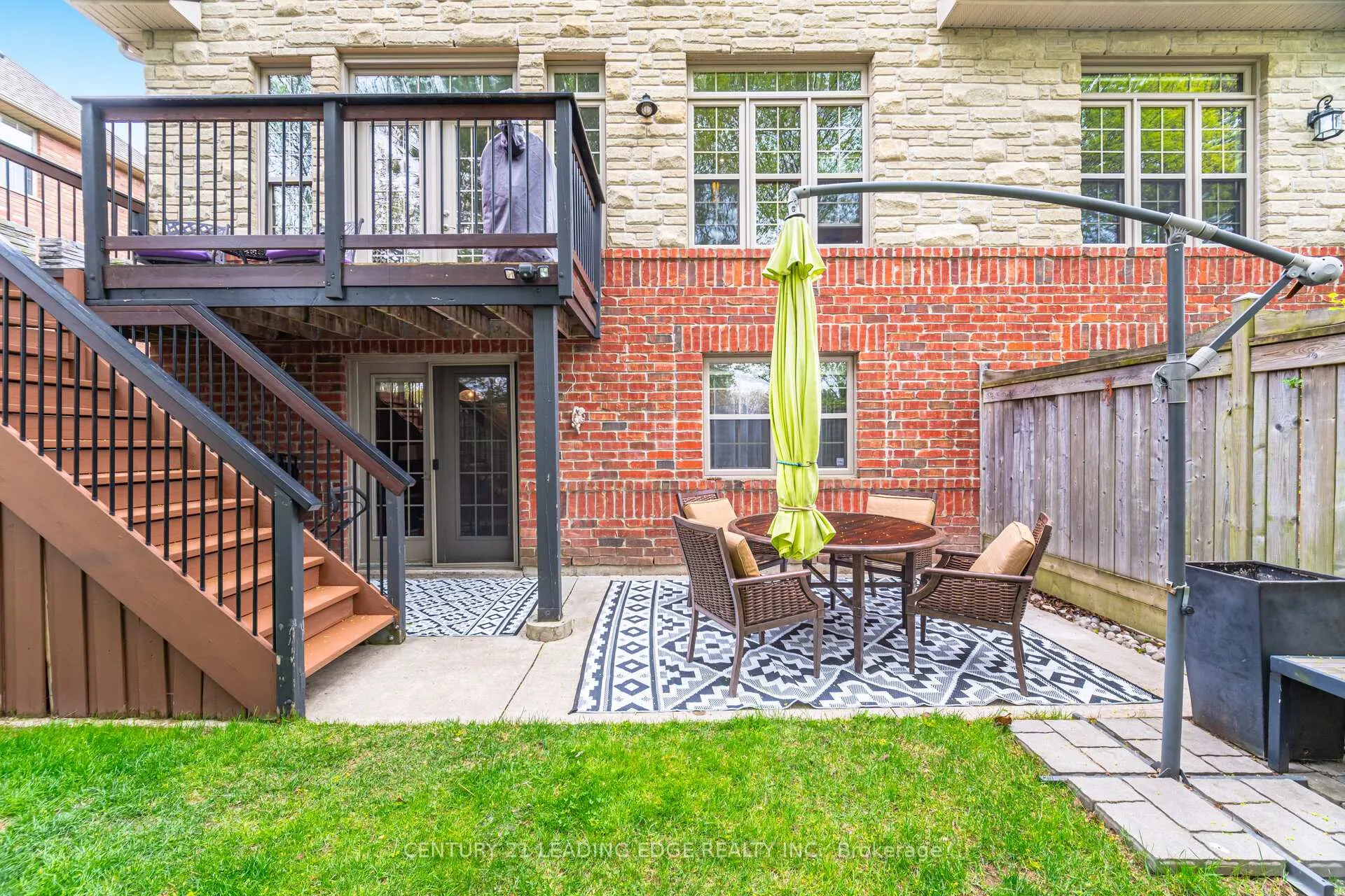Photo 41 of 1051 Fernridge Common, Burlington, Bayview — HOMEH