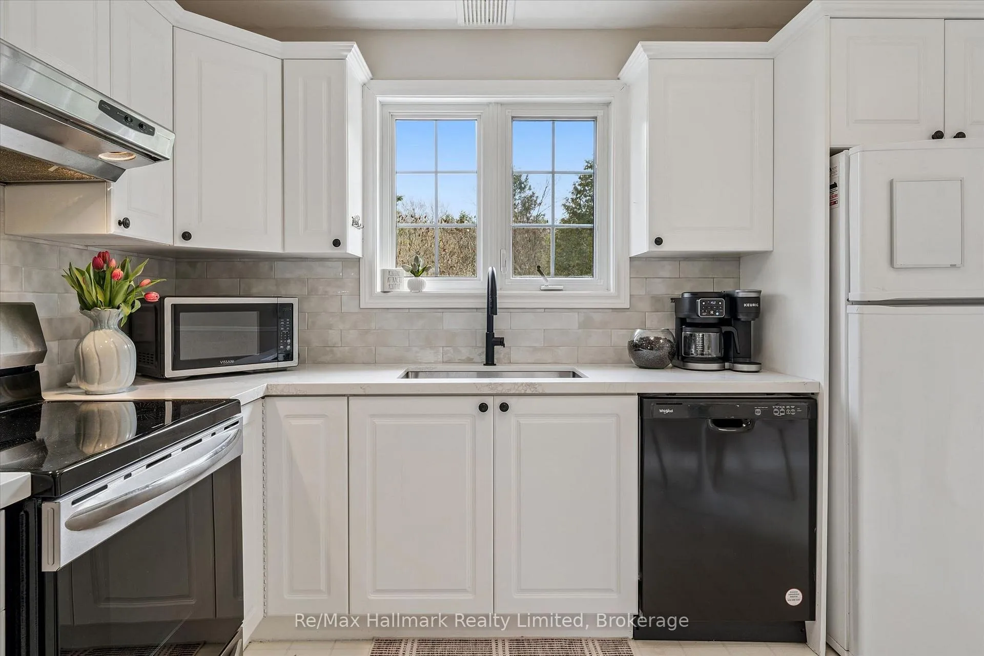 Photo 14 of 139 Milton Street, Bracebridge, Draper — HOMEH