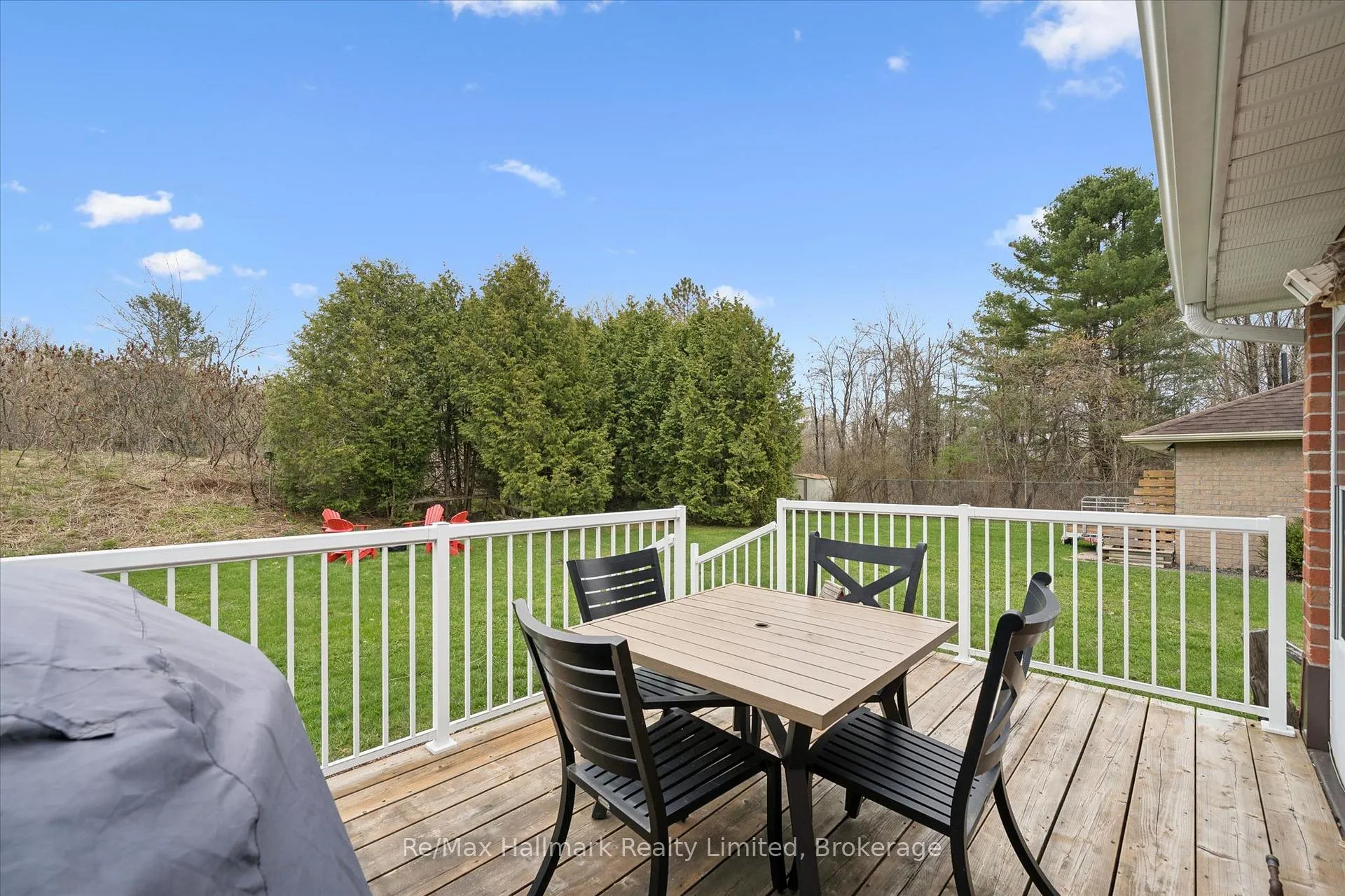 Photo 33 of 139 Milton Street, Bracebridge, Draper — HOMEH