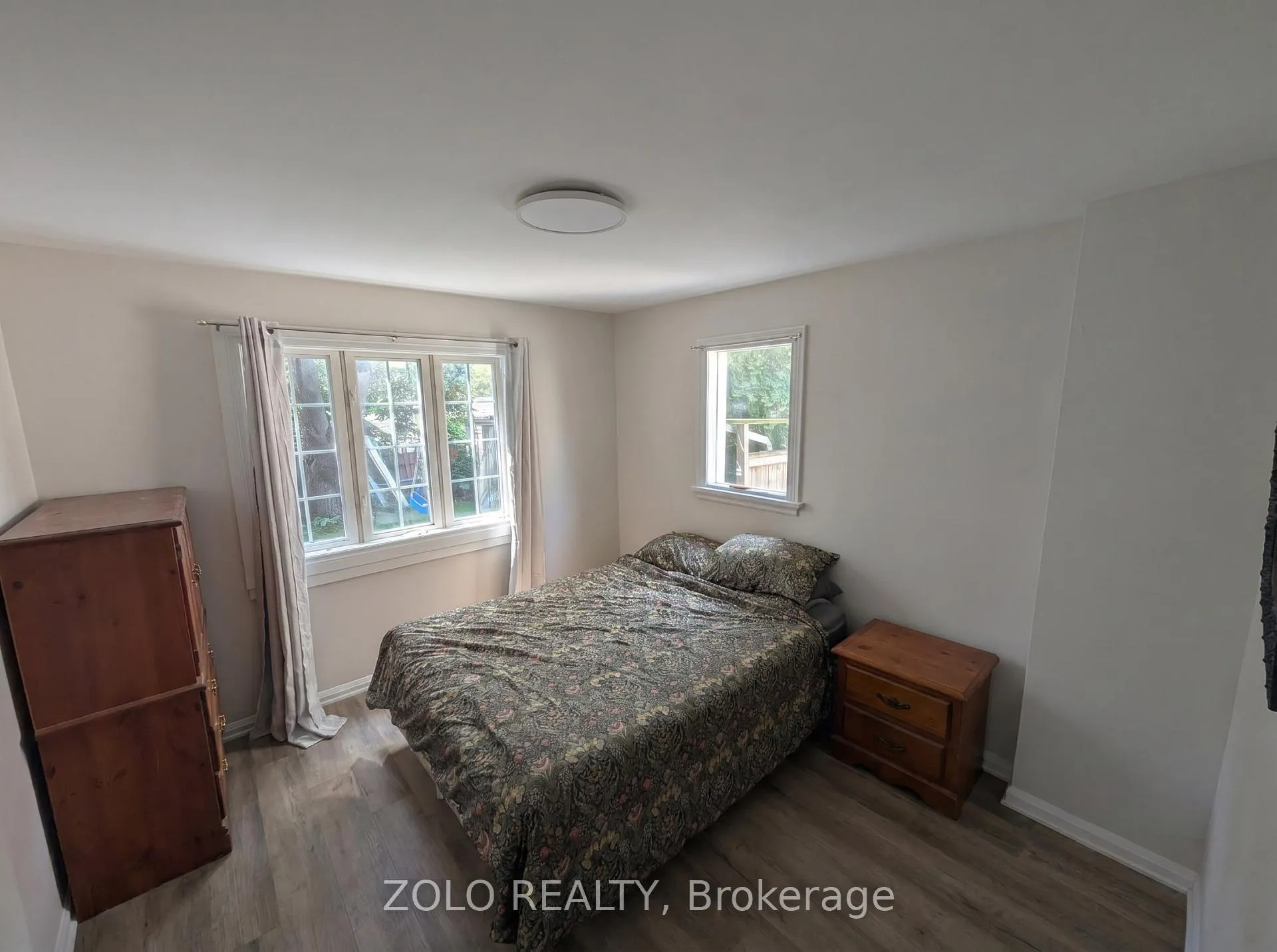 Photo 7 of 369 Athol Street E, Oshawa, Central — HOMEH