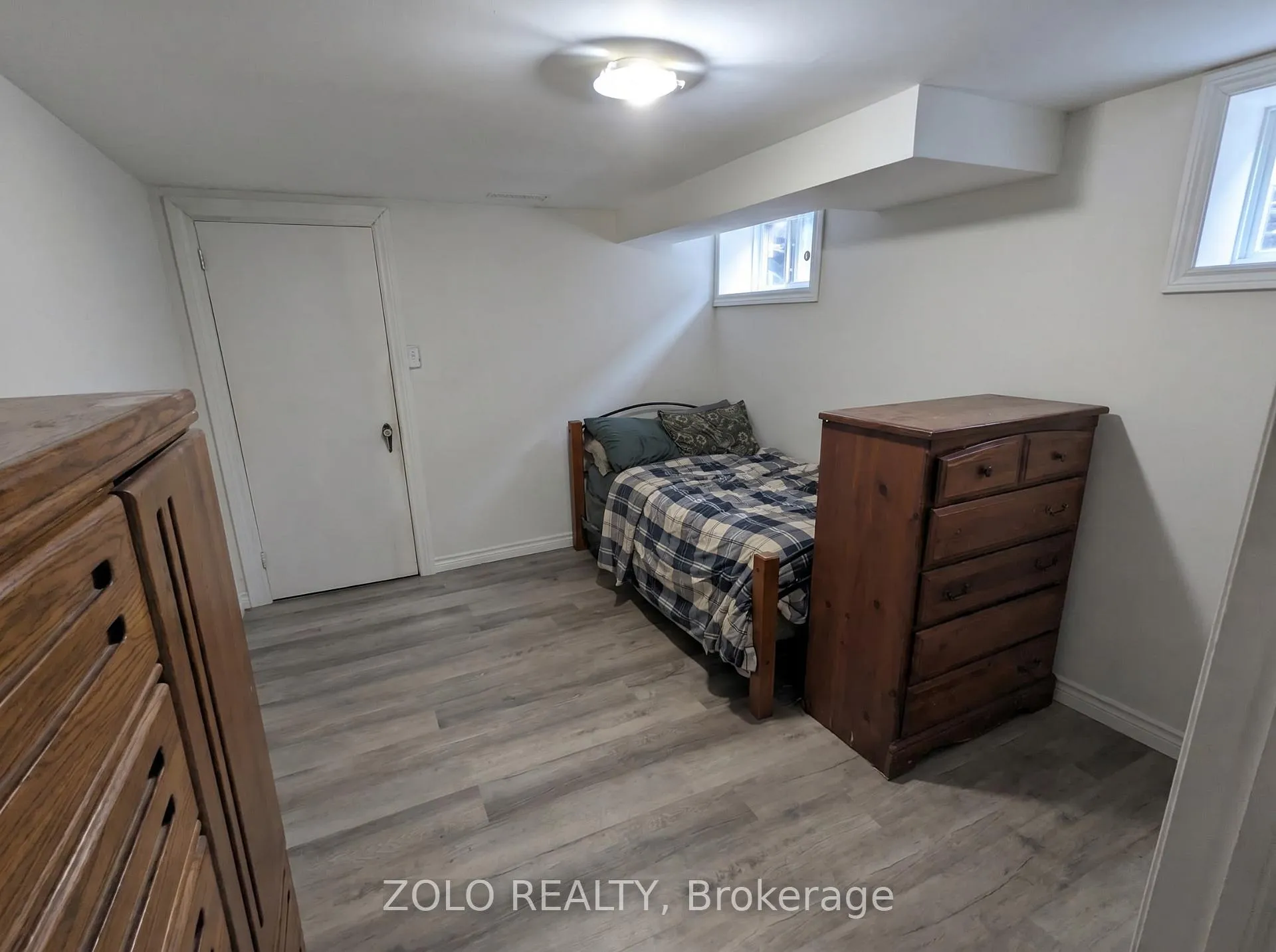 Photo 8 of 369 Athol Street E, Oshawa, Central — HOMEH