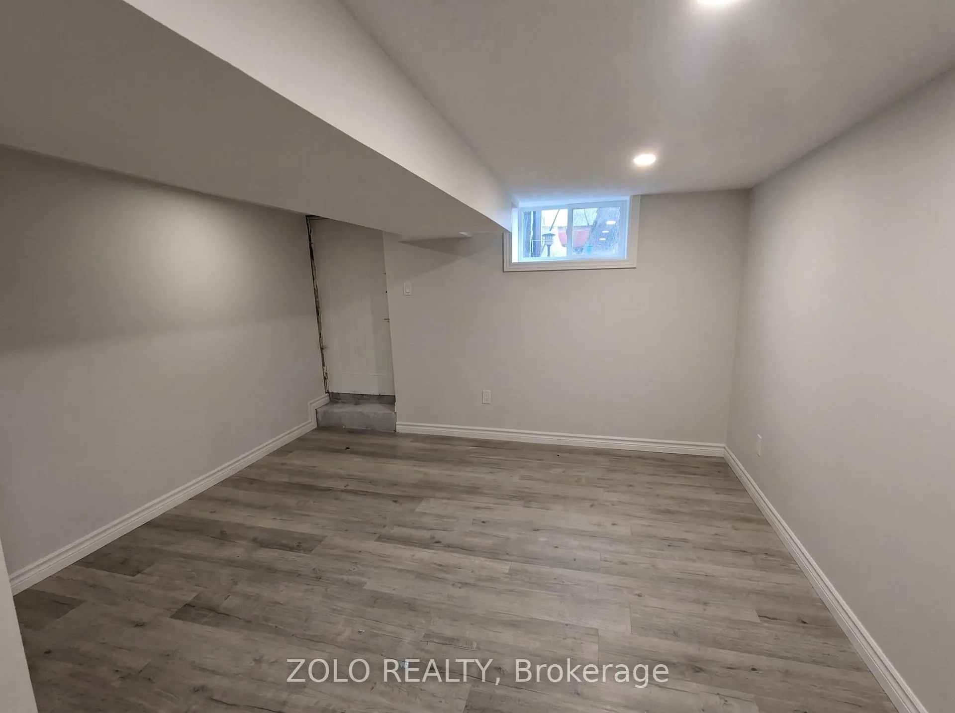 Photo 9 of 369 Athol Street E, Oshawa, Central — HOMEH