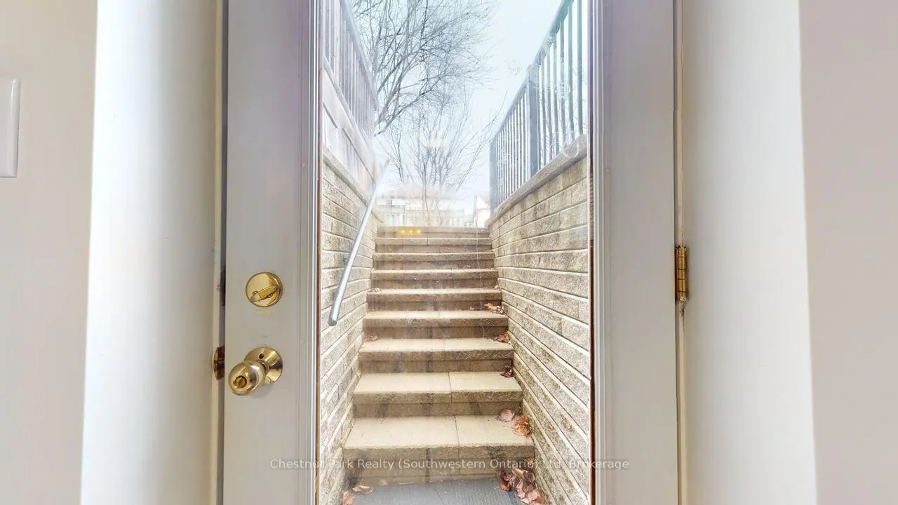 Photo 2 of Unit Lower, 22 Moss Place, Guelph, Kortright West — HOMEH