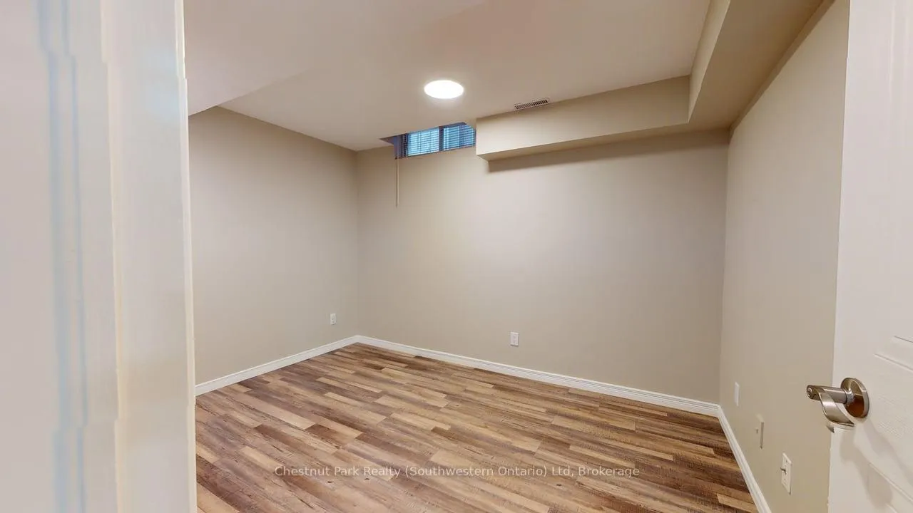 Photo 10 of Unit Lower, 22 Moss Place, Guelph, Kortright West — HOMEH