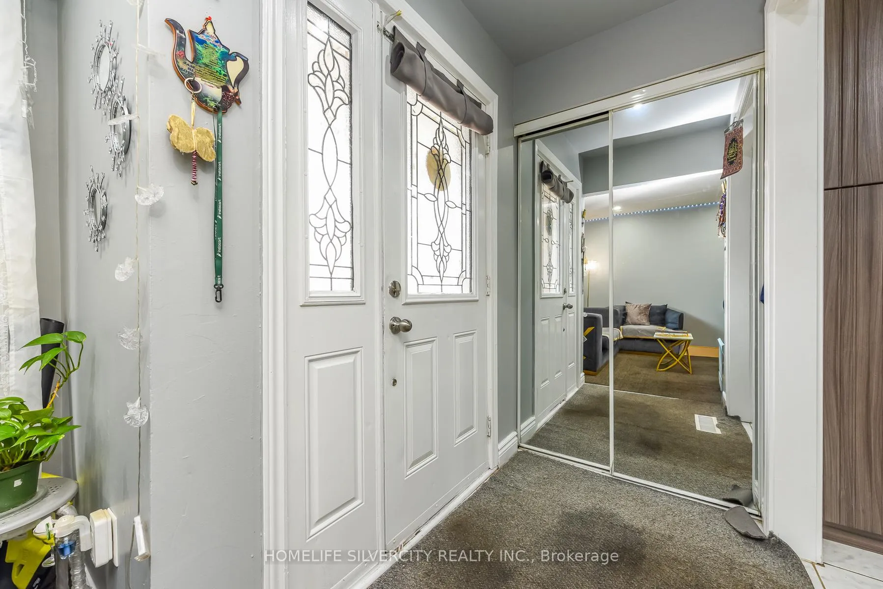 Photo 7 of 7816 Priory Crescent, Mississauga, Malton — HOMEH
