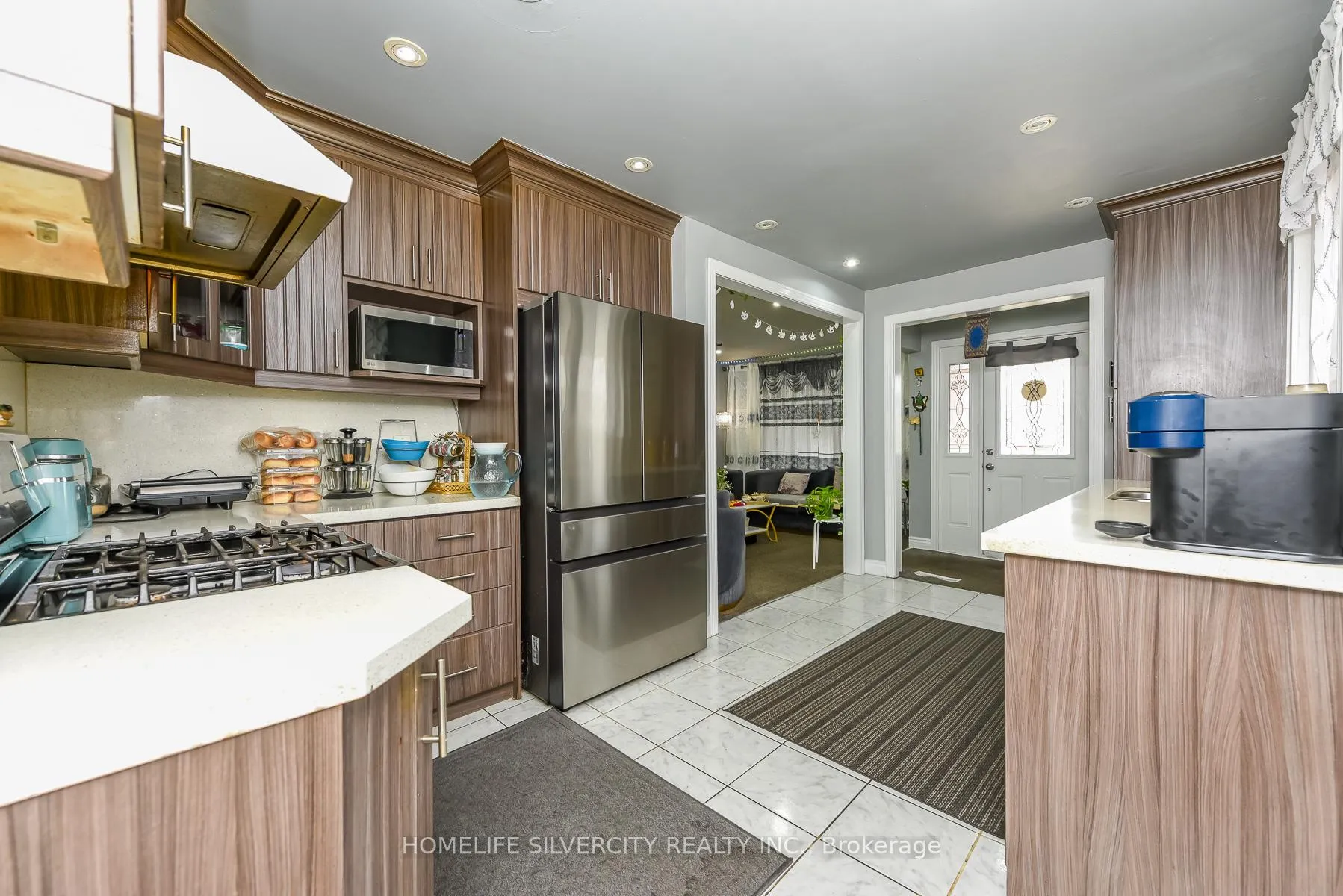 Photo 11 of 7816 Priory Crescent, Mississauga, Malton — HOMEH