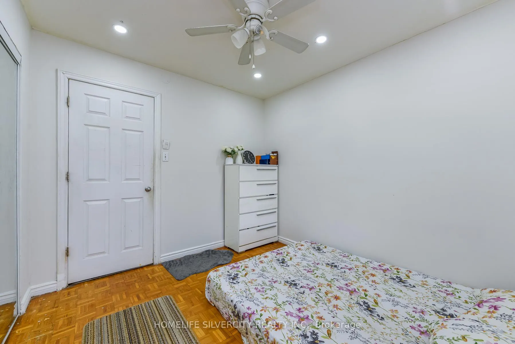 Photo 24 of 7816 Priory Crescent, Mississauga, Malton — HOMEH