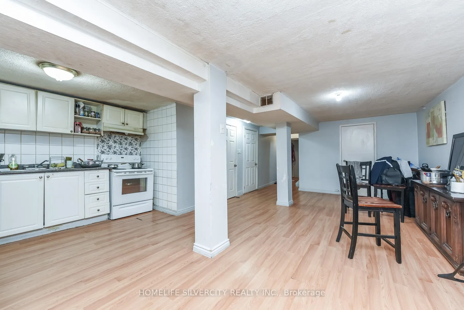 Photo 33 of 7816 Priory Crescent, Mississauga, Malton — HOMEH