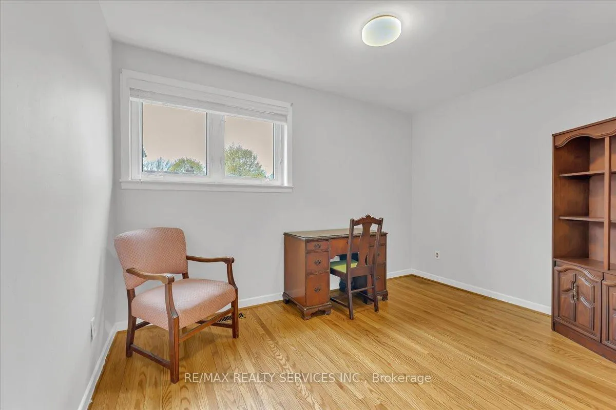 Photo 21 of 2 Windermere Court, Brampton, Northwood Park — HOMEH
