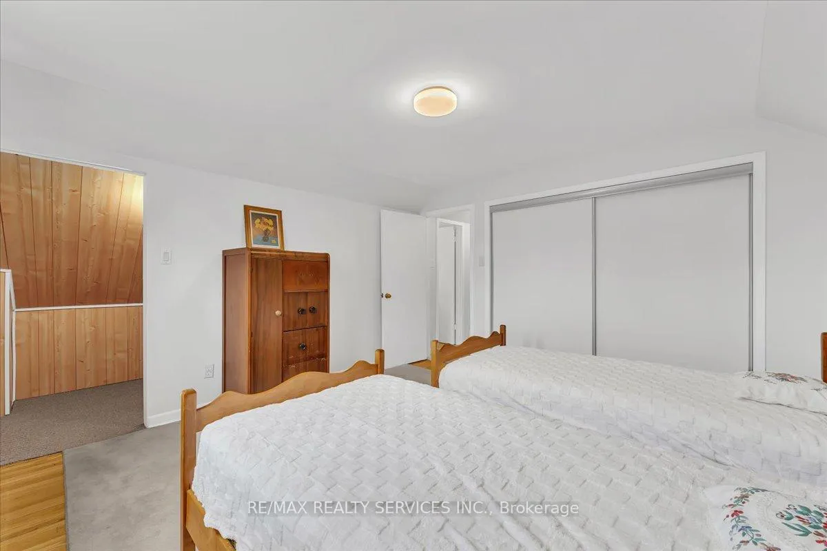 Photo 30 of 2 Windermere Court, Brampton, Northwood Park — HOMEH