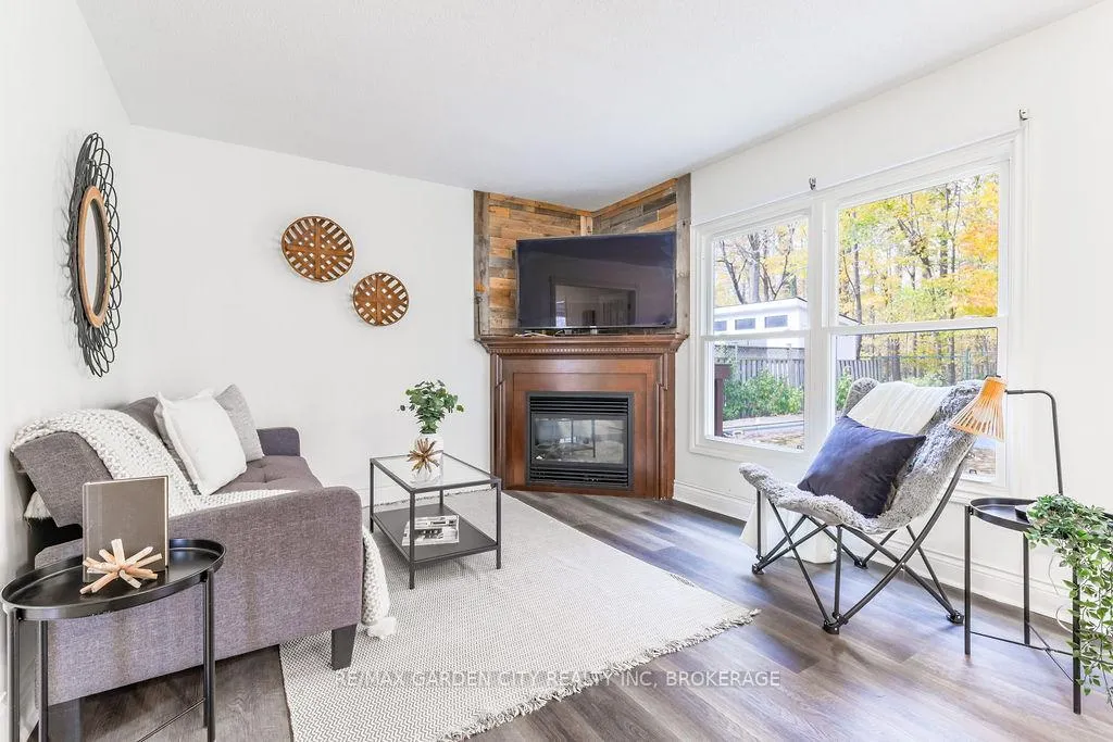 Photo 2 of 48 Morgan Drive, Haldimand — HOMEH