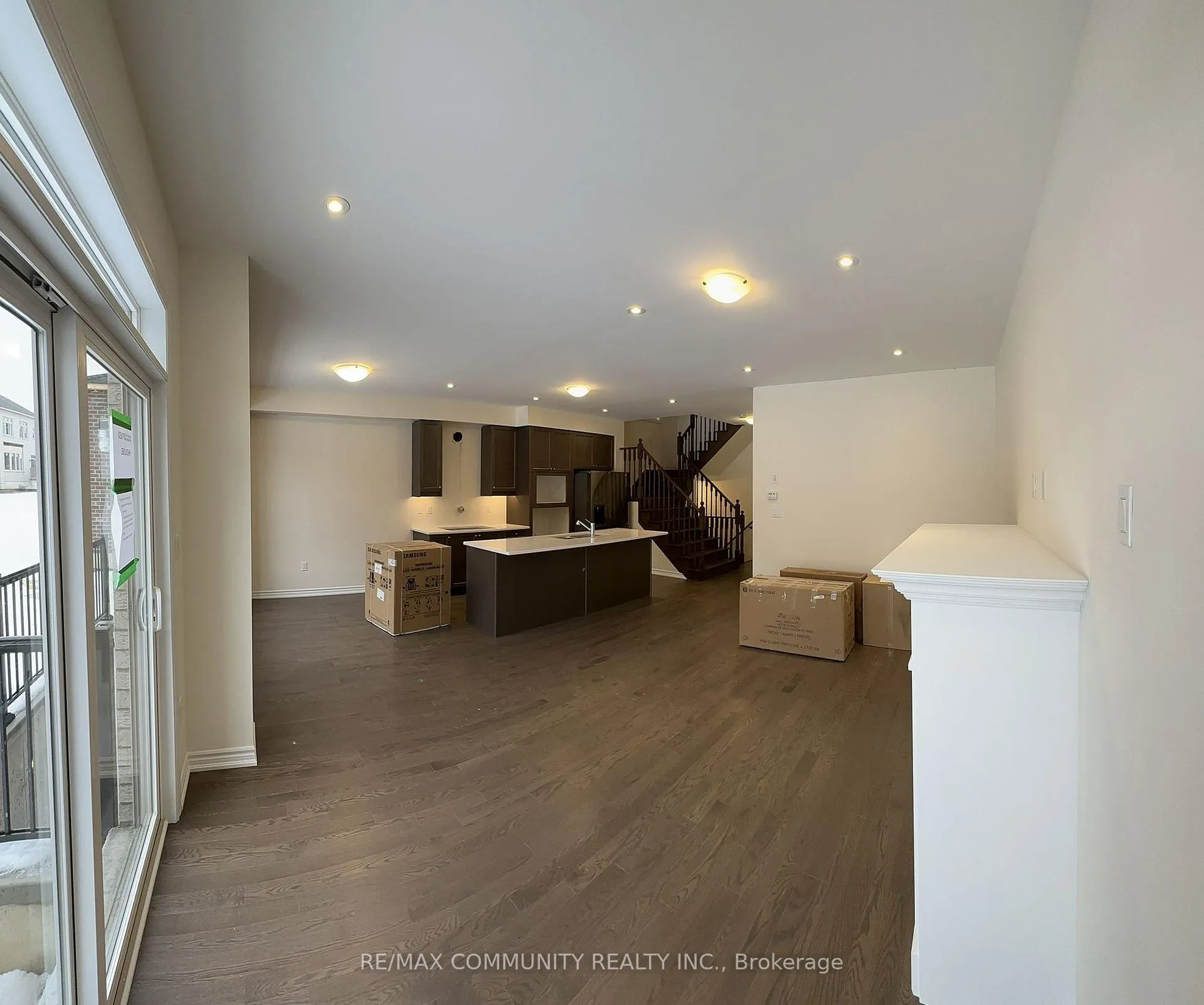 Photo 2 of 59 Mountainside Crescent, Whitby, Rolling Acres — HOMEH