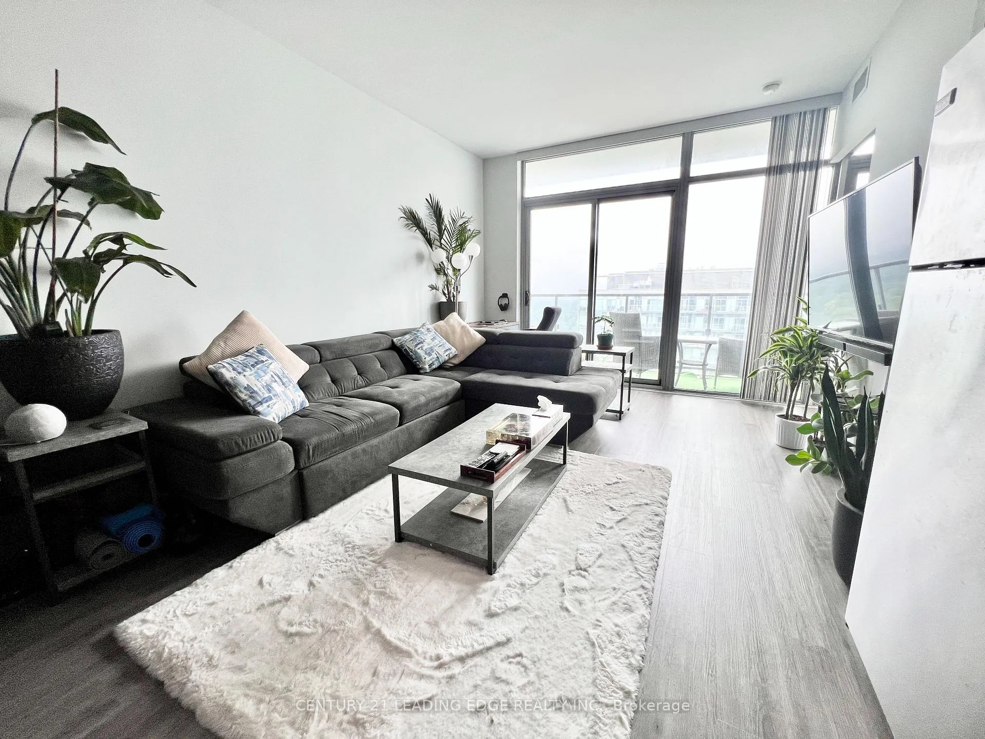 Photo 8 of Unit 3015, 105 The Queensway, Toronto, High Park-Swansea — HOMEH