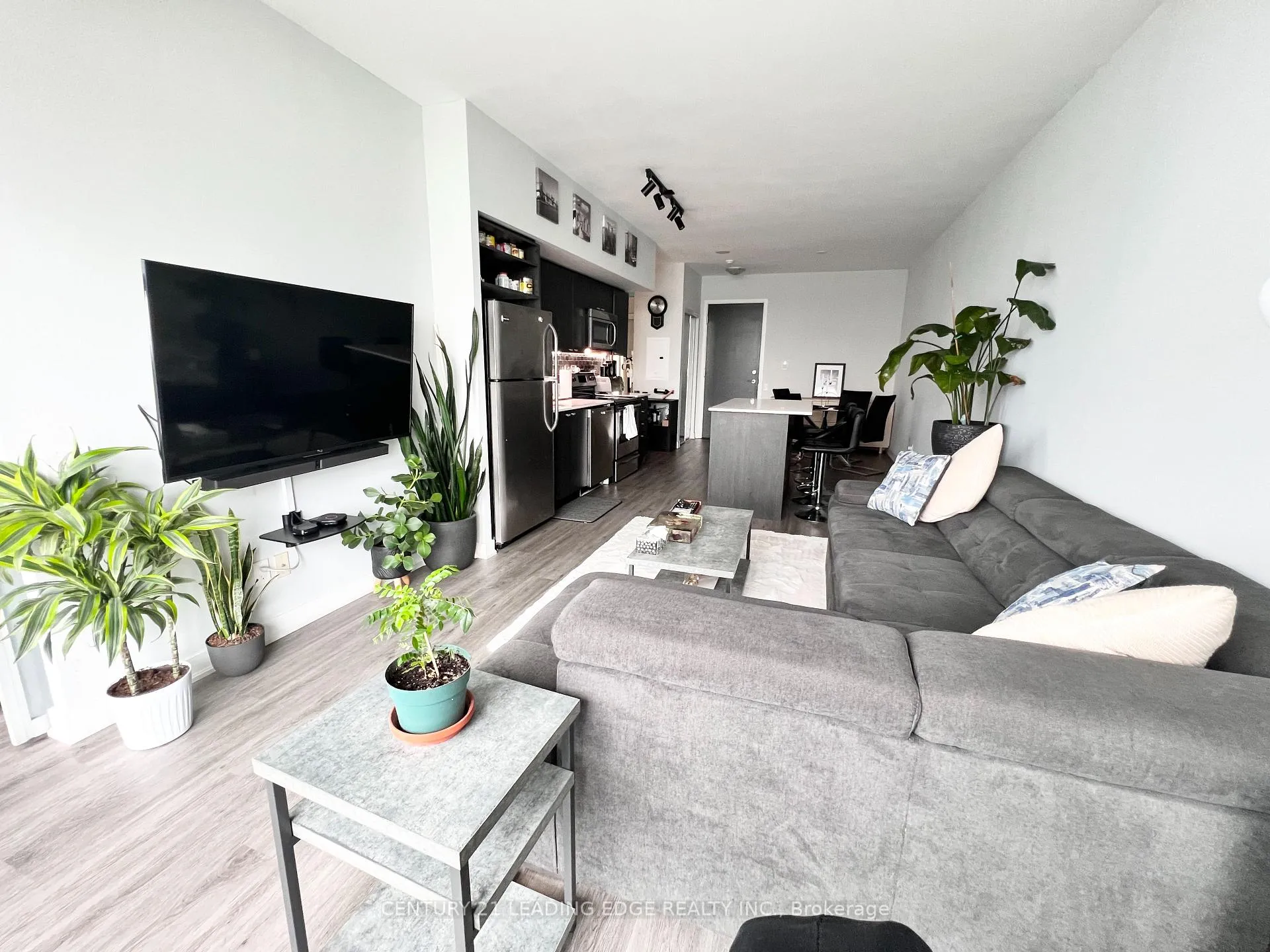 Photo 10 of Unit 3015, 105 The Queensway, Toronto, High Park-Swansea — HOMEH