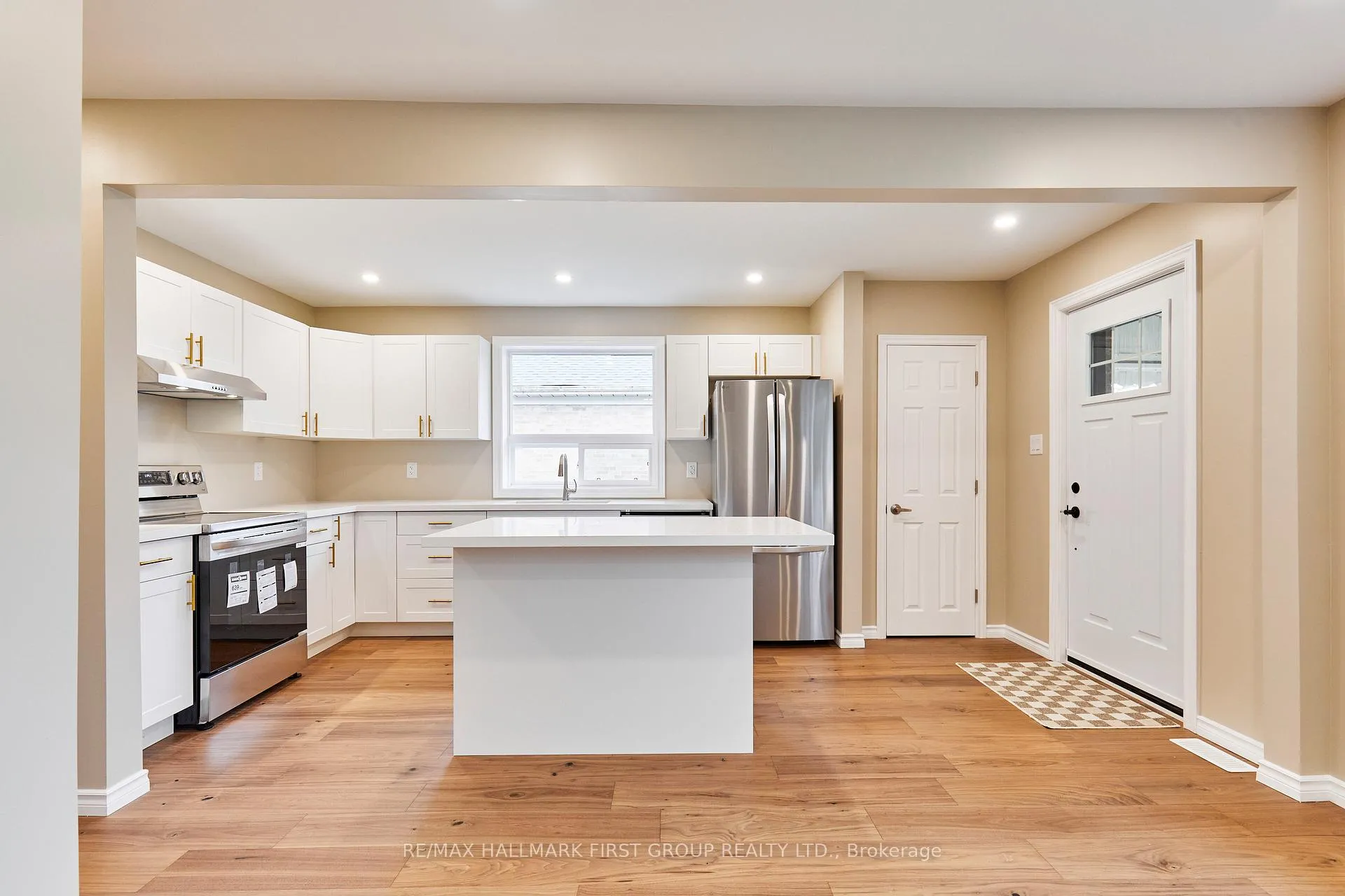 Photo 6 of 295 Baldwin Street, Oshawa, Donevan — HOMEH