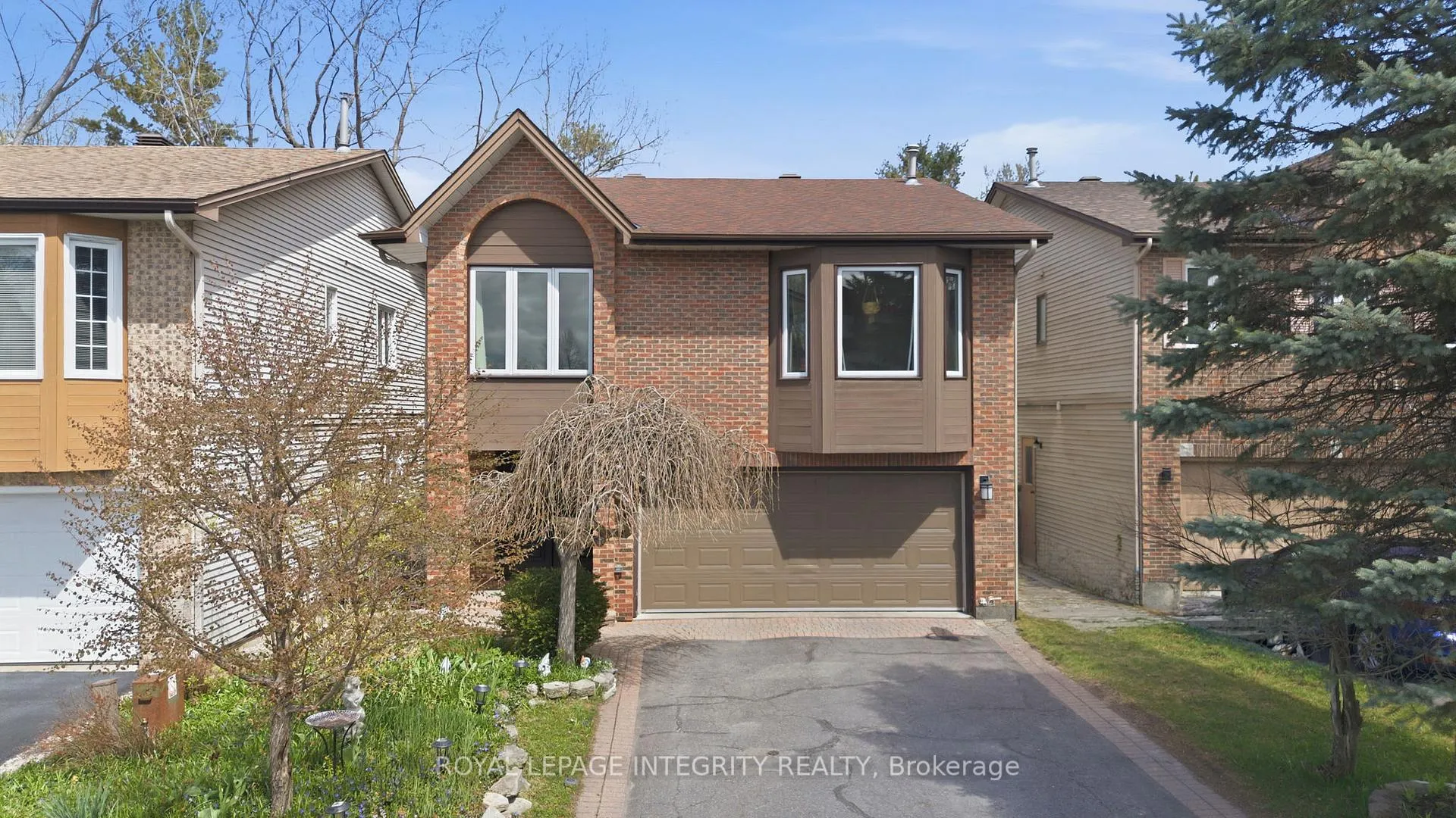 Photo 1 of 4 Hackett Street, Ottawa, Hunt Club Woods — HOMEH