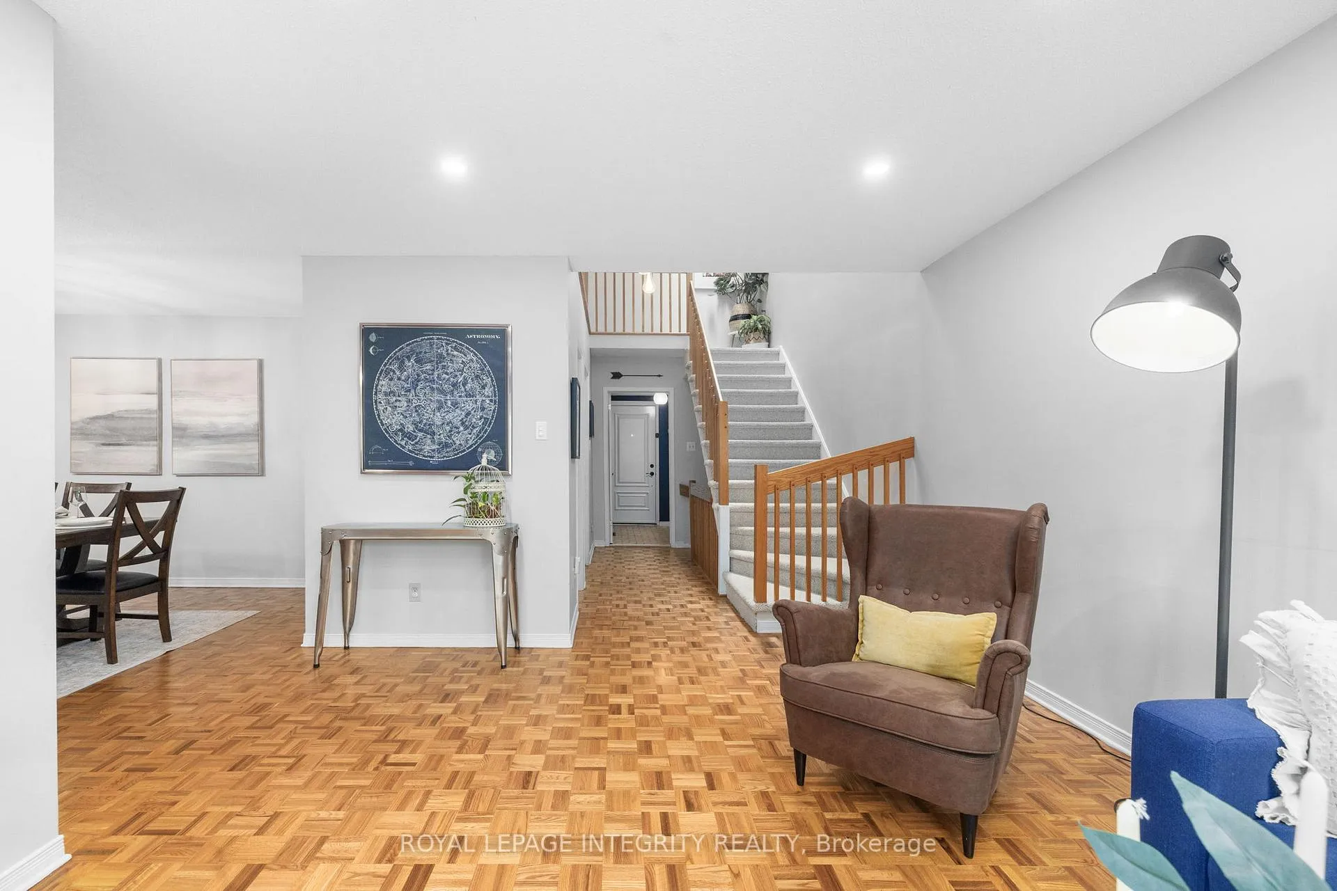 Photo 9 of 4 Hackett Street, Ottawa, Hunt Club Woods — HOMEH
