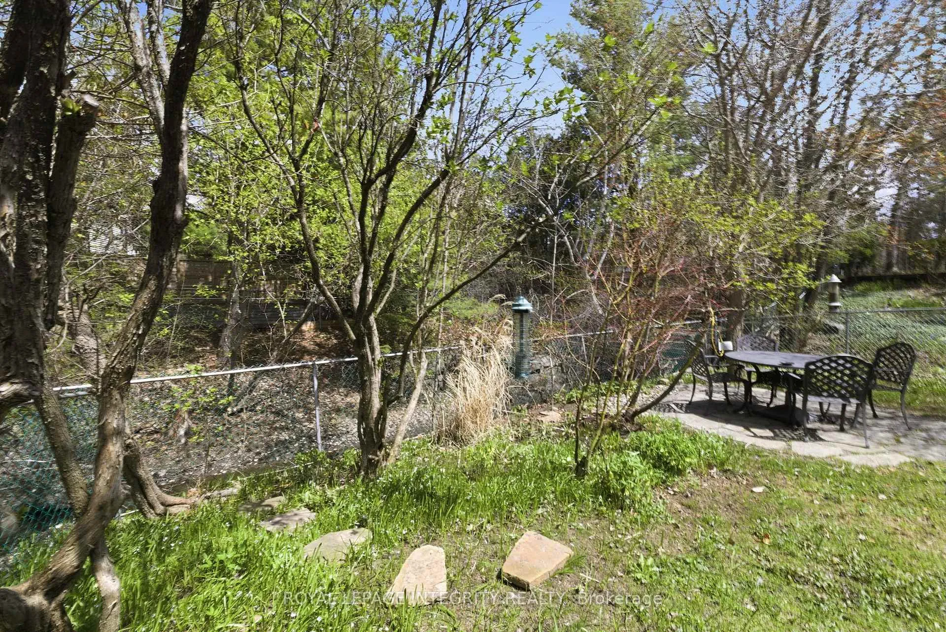 Photo 42 of 4 Hackett Street, Ottawa, Hunt Club Woods — HOMEH