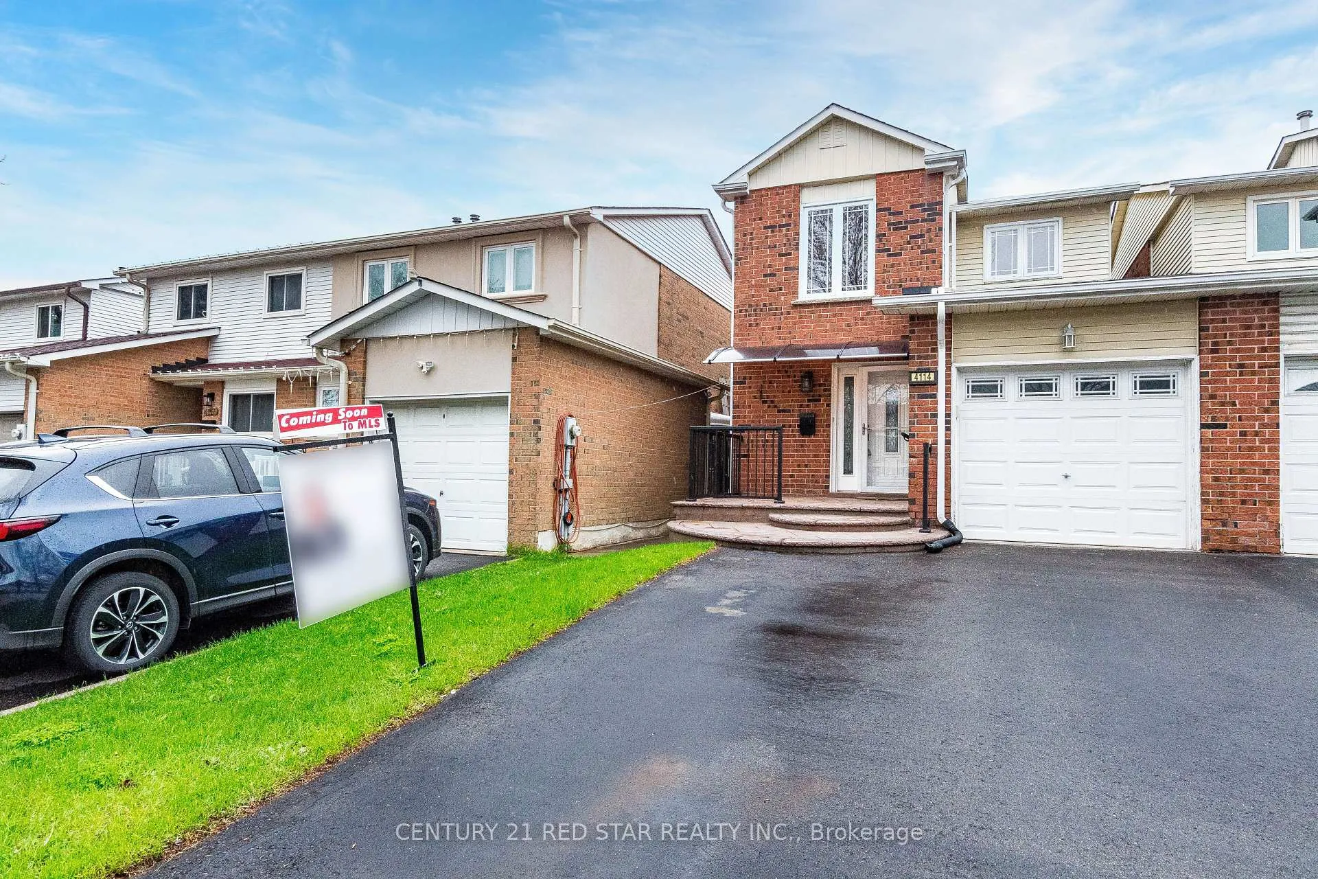 Photo 3 of 4114 Bishopstoke Lane, Mississauga, Rathwood — HOMEH