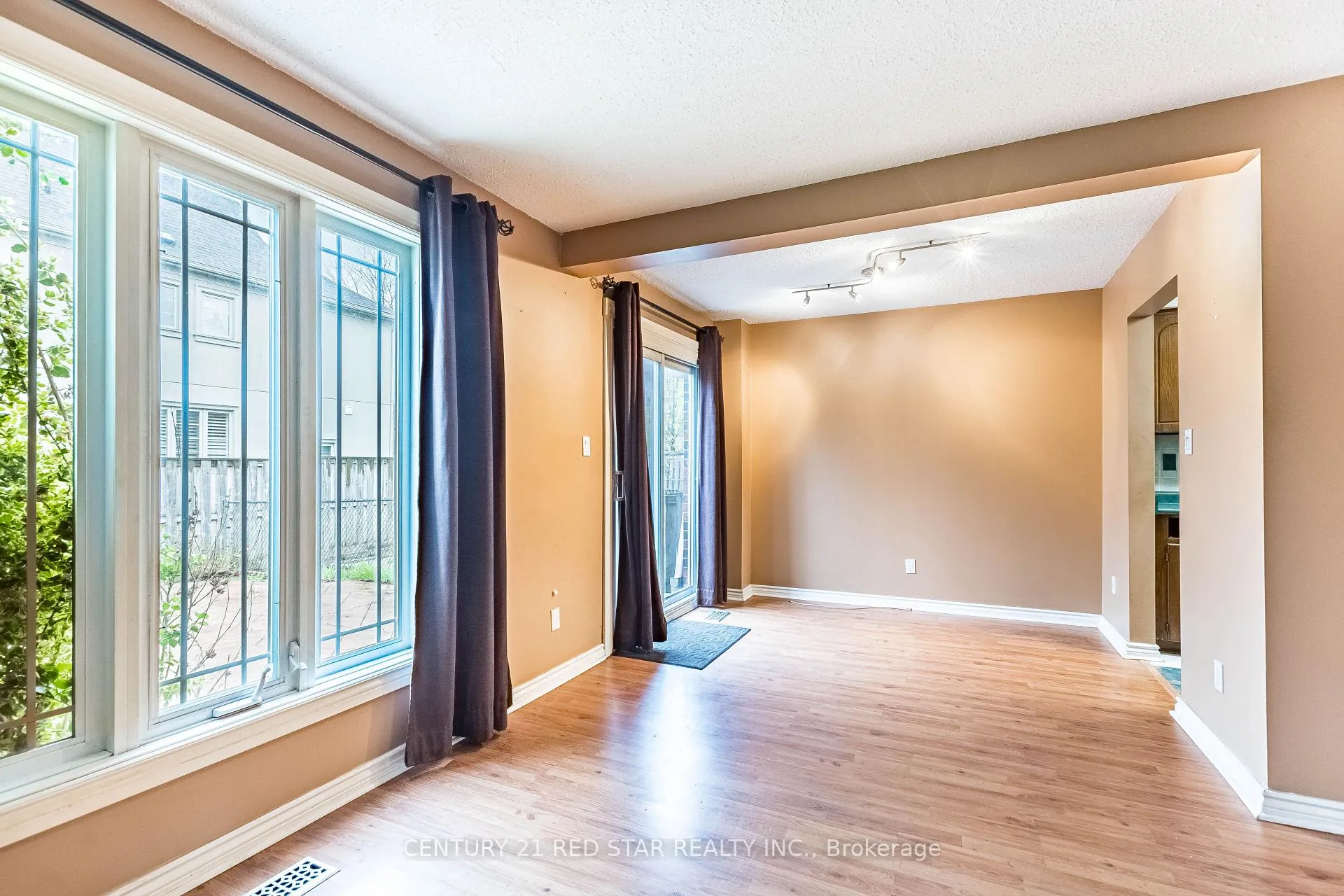 Photo 13 of 4114 Bishopstoke Lane, Mississauga, Rathwood — HOMEH